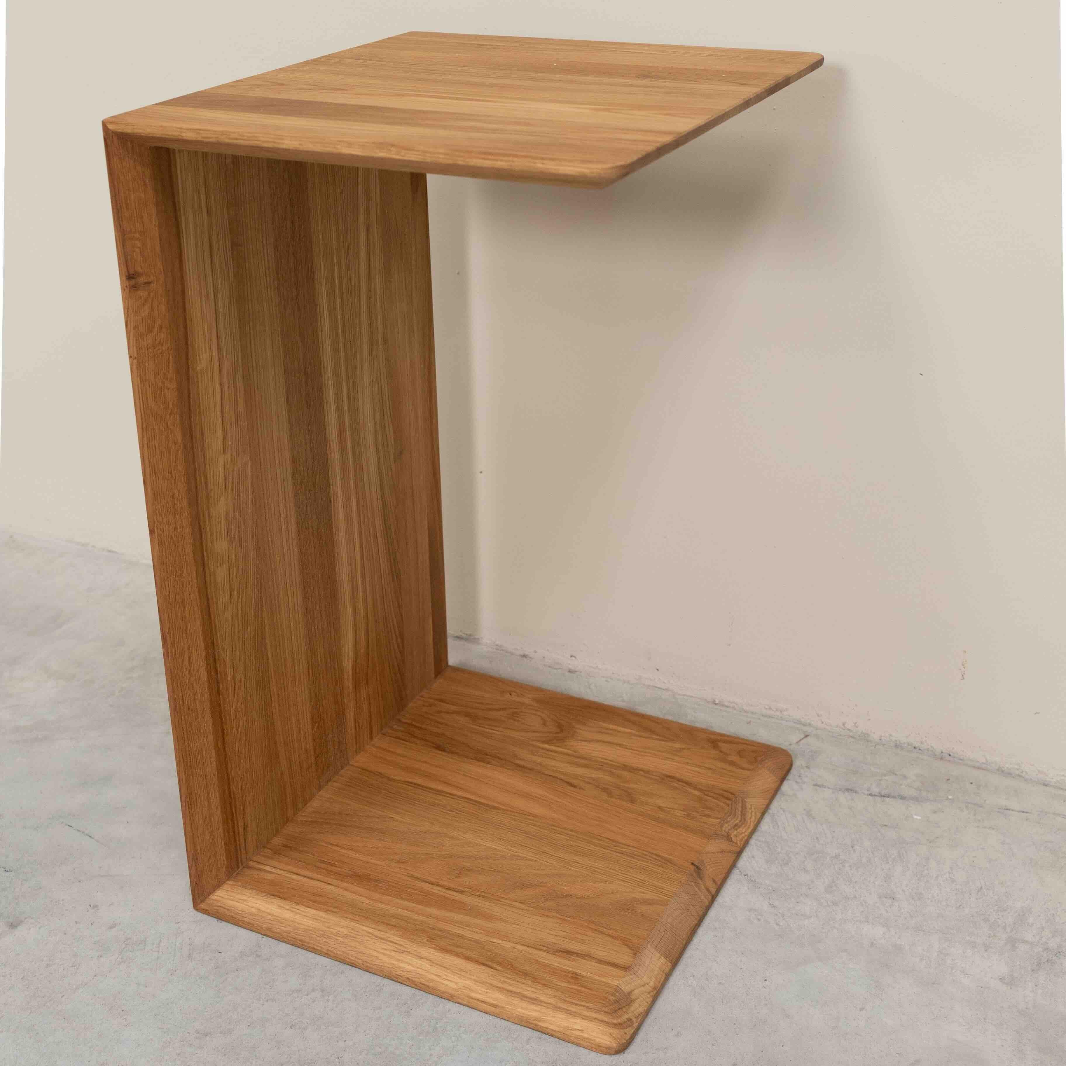 Table d’appoint, table de chevet, bout de canapé en bois massif de chêne
